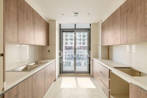 Building in Jumeirah Village Circle, Dubai 13312 sq.m. № 86735 - photo 7