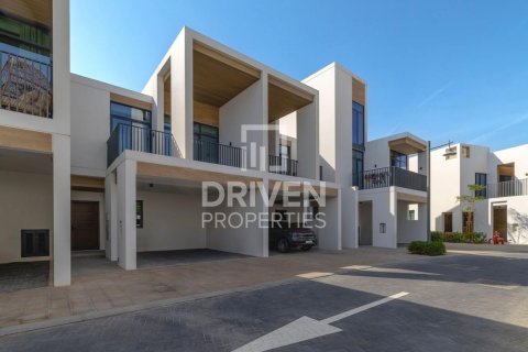 Купить виллу в Arabian Ranches 3, Дубай: 3 спальни, 129м², № 86737 - фото 4