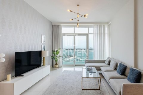 Apartment in EMAAR Beachfront, Dubai Harbour, Dubai 1 bedroom, 74.32 sq.m. № 138777 - photo 2