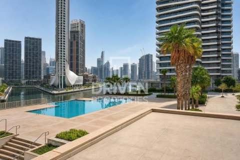 Appartement à Churchill Towers, Business Bay, Dubai, 1 chambre, 72.65 m², № 138773 - photo 13