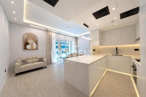 Appartement à Churchill Towers, Business Bay, Dubai, 1 chambre, 72.65 m², № 138773 - photo 2