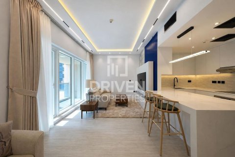 Appartement à Churchill Towers, Business Bay, Dubai, 1 chambre, 72.65 m², № 138773 - photo 3