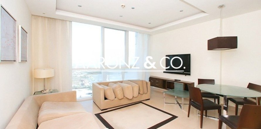 Apartment in Jumeirah Lake Towers, Dubai 1 bedroom, 70 sq.m. № 101177