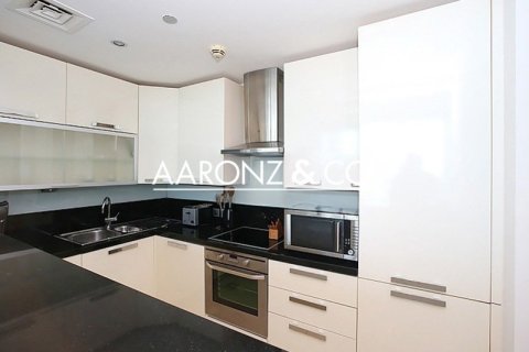 Apartment in Jumeirah Lake Towers, Dubai 1 bedroom, 70 sq.m. № 101177 - photo 7