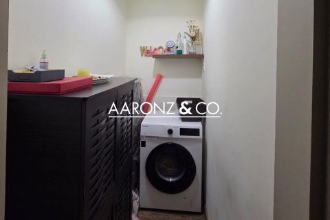 Apartment in Jumeirah Lake Towers, Dubai 2 bedrooms, 112 sq.m. № 101176 - photo 16