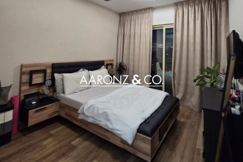 Apartment in Jumeirah Lake Towers, Dubai 2 bedrooms, 112 sq.m. № 101176 - photo 26