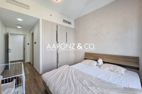 Apartment in Jumeirah Lake Towers, Dubai 2 bedrooms, 112 sq.m. № 101176 - photo 6