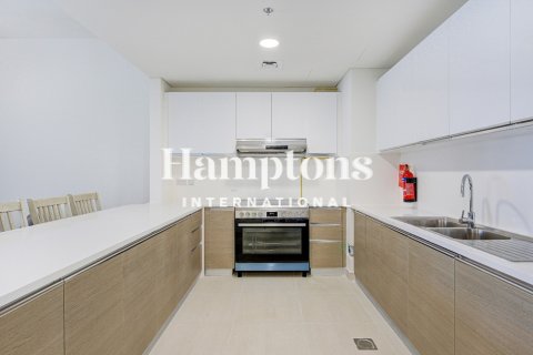 Снять в аренду квартиру в Hillside at Jumeirah Golf Estates, Джумейра Гольф Эстейтс, Дубай: 2 спальни, 127.27989709м², № 102438 - фото 8