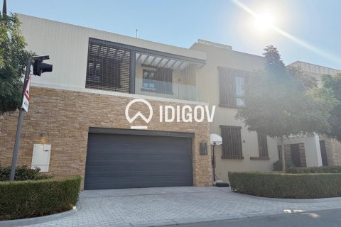 Villa en Sobha Hartland, Mohammed Bin Rashid City, Dubai, 4 dormitorios, 559.09 m², № 121072 - foto 12