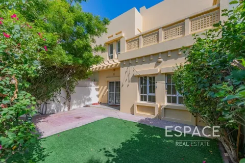 Villa en The Lakes, Dubai, 3 dormitorios, 235 m², № 61973 - foto 4