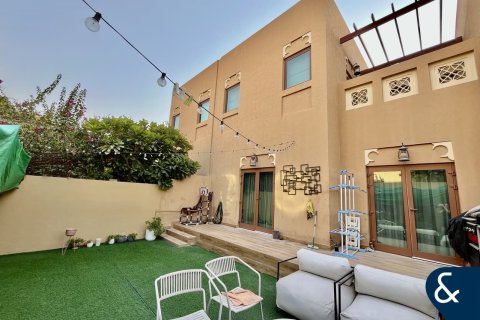 Maison de ville à North Village, Al Furjan, Dubai, 3 chambres, 262 m², № 75712 - photo 1
