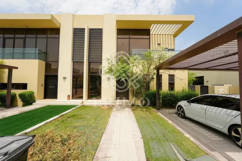 Townhouse in Dubai 3 bedrooms, 253 sq.m. № 109932