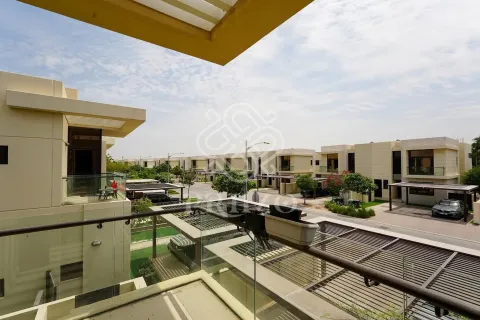 Townhouse in Dubai 3 bedrooms, 253 sq.m. № 109932 - photo 4