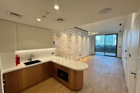 Apartamento en Jumeirah Village Circle, Dubai, estudio, 71 m², № 109934 - foto 2
