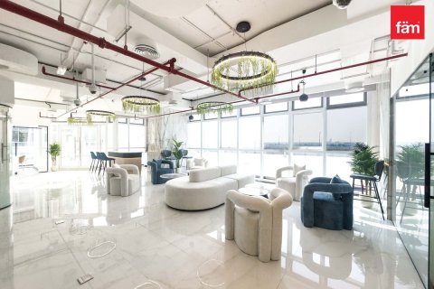 Bureau à Business Bay, Dubai, 214.9 m², № 84262 - photo 2