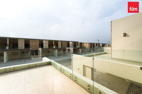 Villa en Dubai, 4 dormitorios, 191.4 m², № 84252 - foto 16