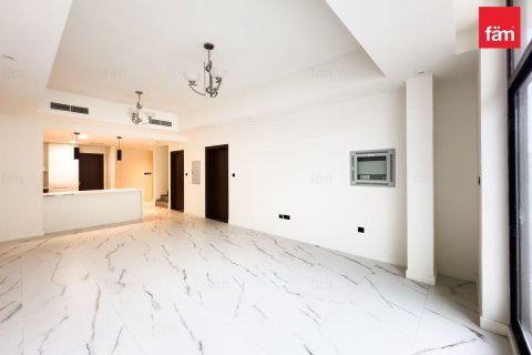 Villa en Dubai, 4 dormitorios, 191.4 m², № 84252 - foto 4