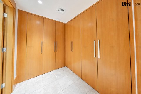 Apartment in DIFC, Dubai 3 bedrooms, 187.9 sq.m. № 109436 - photo 11