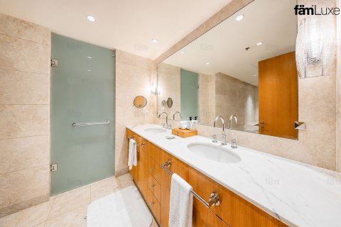 Apartment in DIFC, Dubai 3 bedrooms, 187.9 sq.m. № 109436 - photo 17