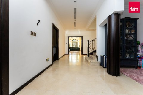 Villa en Palm Jumeirah, Dubai, 4 dormitorios, 468.8 m², № 10755 - foto 7