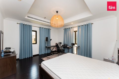 Villa en Palm Jumeirah, Dubai, 4 dormitorios, 468.8 m², № 10755 - foto 28