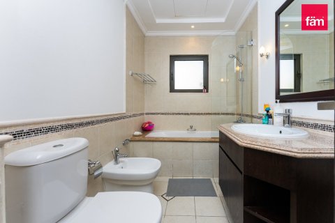 Villa en Palm Jumeirah, Dubai, 4 dormitorios, 468.8 m², № 10755 - foto 18