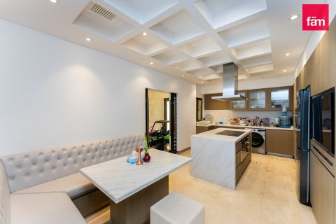 Villa en Palm Jumeirah, Dubai, 4 dormitorios, 468.8 m², № 10755 - foto 16