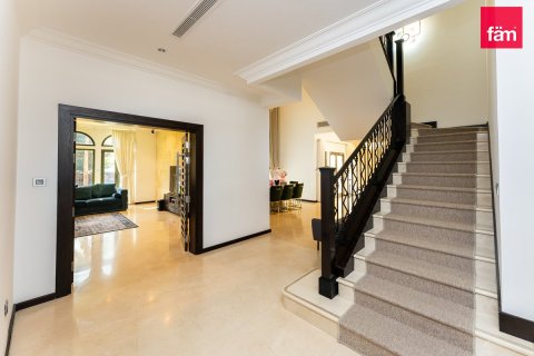 Villa en Palm Jumeirah, Dubai, 4 dormitorios, 468.8 m², № 10755 - foto 5