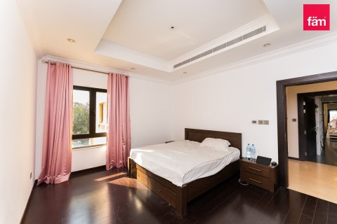 Villa en Palm Jumeirah, Dubai, 4 dormitorios, 468.8 m², № 10755 - foto 17