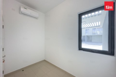 Townhouse in Dubai 3 bedrooms, 180 sq.m. № 111774 - photo 8