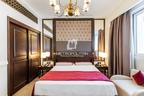Apartment in Palm Jumeirah, Dubai 30 sq.m. № 8819 - photo 2