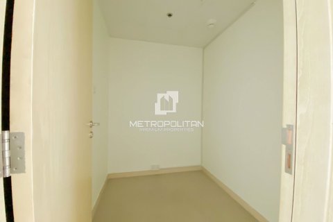 Apartment in Jumeirah Beach Residence, Dubai 2 bedrooms, 152 sq.m. № 8826 - photo 12