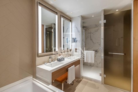 Купить квартиру в The Address Residences Dubai Opera, Даунтаун Дубай (Даунтаун Бурдж Дубай), Дубай: 3 спальни, 146.32м², № 142608 - фото 10