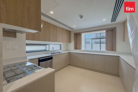 Снять в аренду виллу в Дубае: 5 спален, 372.4м², № 70693 - фото 8