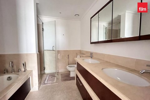 Apartment in Downtown Dubai (Downtown Burj Dubai), Dubai 2 bedrooms, 138.5 sq.m. № 13983 - photo 9