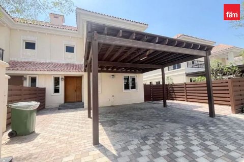فيلا في دبي 4 غرف نوم, 352.8 م² رقم 115641 - صورة 7
