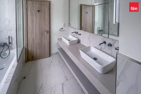Villa à Dubai, 4 chambres, 364.5 m², № 115642 - photo 7