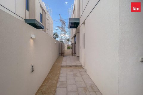 Villa à Dubai, 4 chambres, 364.5 m², № 115642 - photo 8