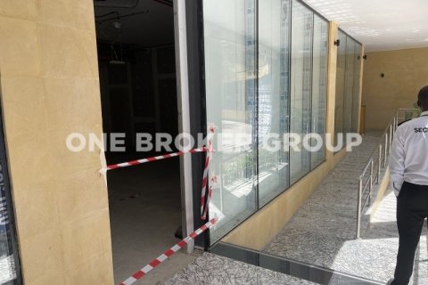 Shop in Dubai Marina, Dubai 120.8 sq.m. № 635 - photo 2