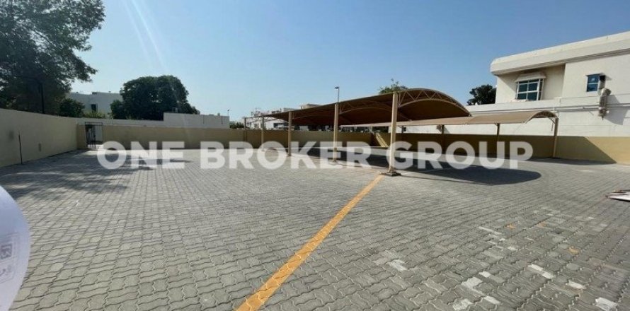 Villa in Jumeirah, Dubai 3 bedrooms, 3716.1 sq.m. № 637