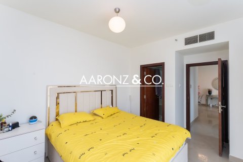 Apartamento en Jumeirah Lake Towers, Dubai, 1 dormitorio, 70 m², № 97912 - foto 10