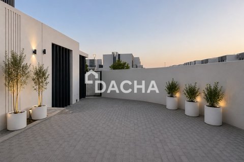 Villa in EMAAR South, Dubai South (Dubai World Central), Dubai 4 bedrooms, 232 sq.m. № 123184 - photo 10