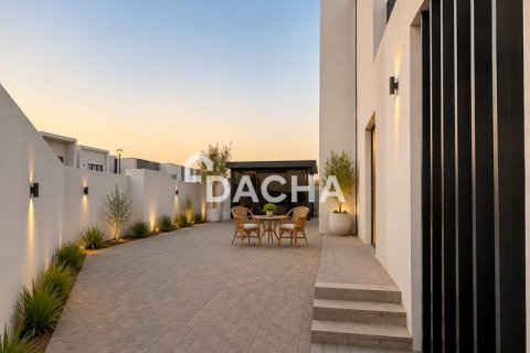 Villa in EMAAR South, Dubai South (Dubai World Central), Dubai 4 bedrooms, 232 sq.m. № 123184 - photo 7