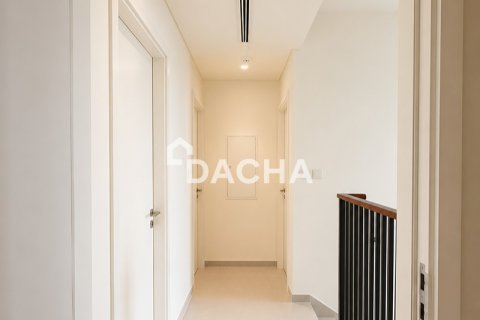 Villa in EMAAR South, Dubai South (Dubai World Central), Dubai 4 bedrooms, 232 sq.m. № 123184 - photo 22