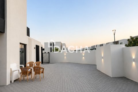 Villa in EMAAR South, Dubai South (Dubai World Central), Dubai 4 bedrooms, 232 sq.m. № 123184 - photo 5