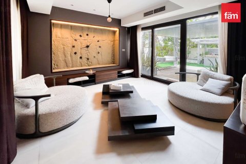 Villa in Dubai 4 bedrooms, 392.4 sq.m. № 40799 - photo 14