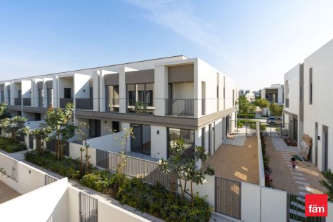 Снять в аренду таунхаус в Tilal Al Ghaf, Дубай: 4 спальни, 261.1м², № 77634 - фото 9