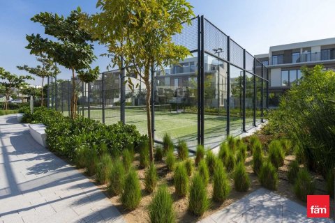 Снять в аренду таунхаус в Tilal Al Ghaf, Дубай: 4 спальни, 261.1м², № 77634 - фото 8