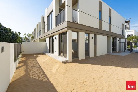 Снять в аренду таунхаус в Tilal Al Ghaf, Дубай: 4 спальни, 261.1м², № 77634 - фото 10