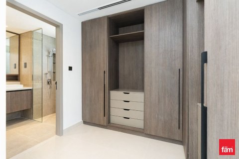 Снять в аренду таунхаус в Tilal Al Ghaf, Дубай: 4 спальни, 261.1м², № 77634 - фото 6